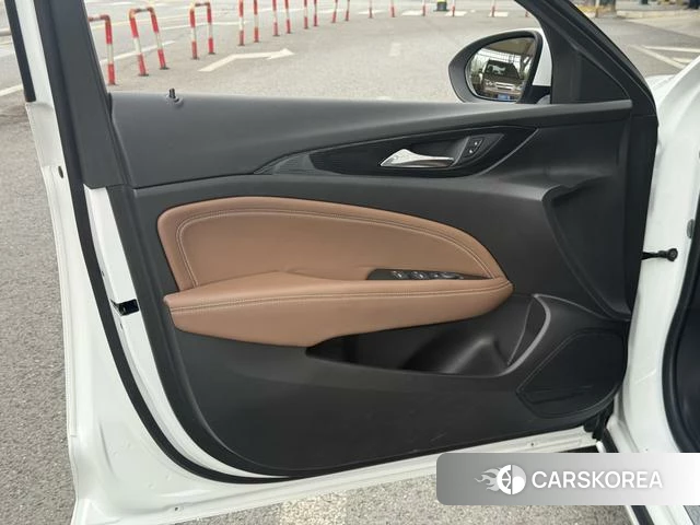 Buick Regal id 4198794 из Китая 25