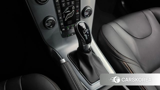 Volvo V40 Cross-Country id 3917026 из Кореи 19