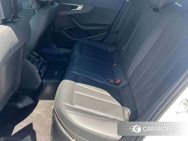 Audi A4L id 4276406 из Китая 18