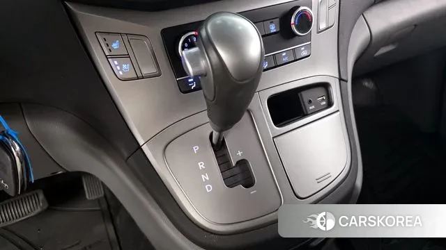 Hyundai The New Grand Starex id 3028368 из Кореи 19