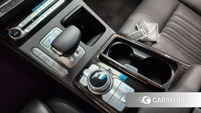 Genesis G90 id 3722630 из Кореи 19