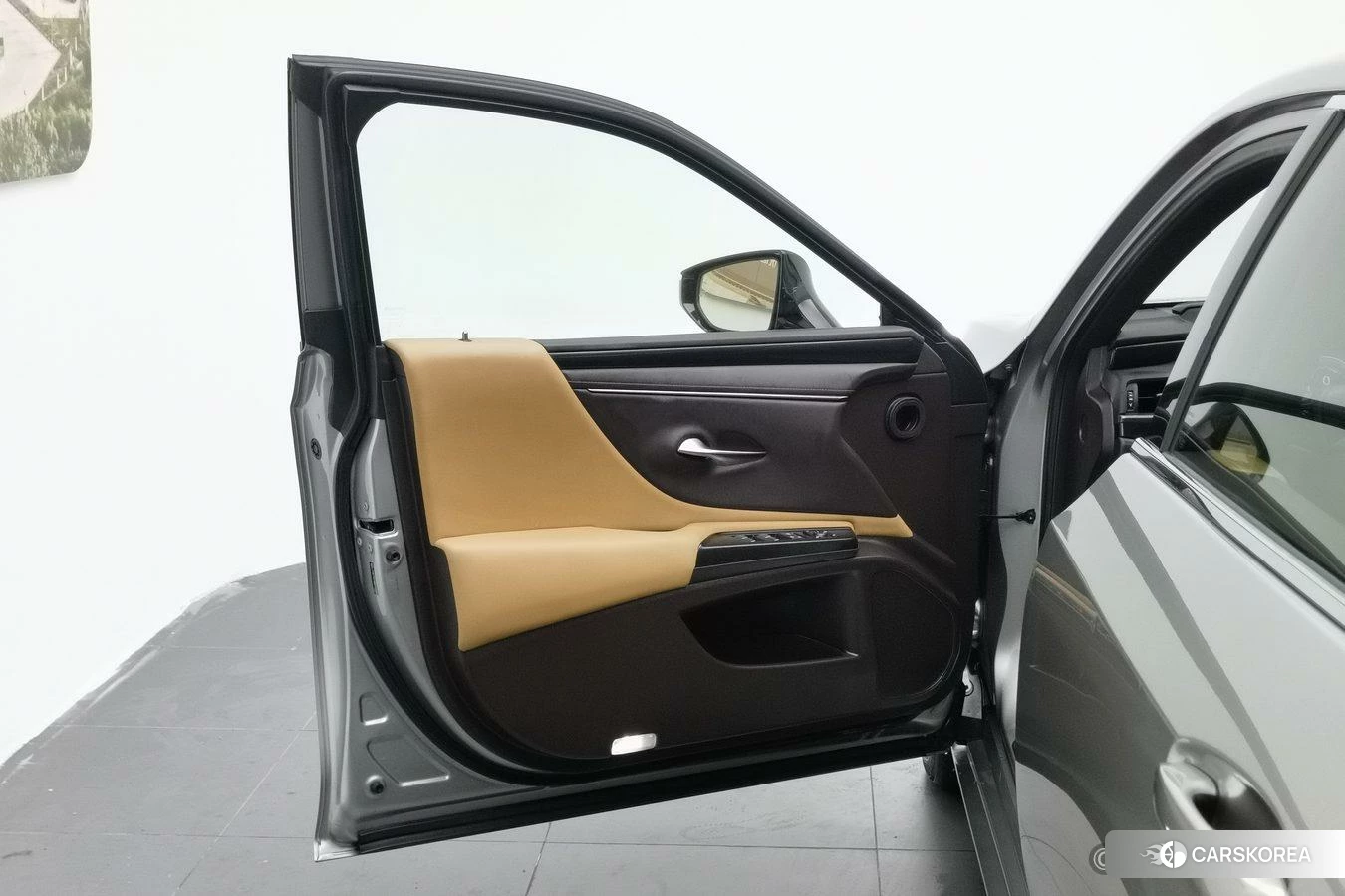 Lexus ES id 4479318 из Китая 23