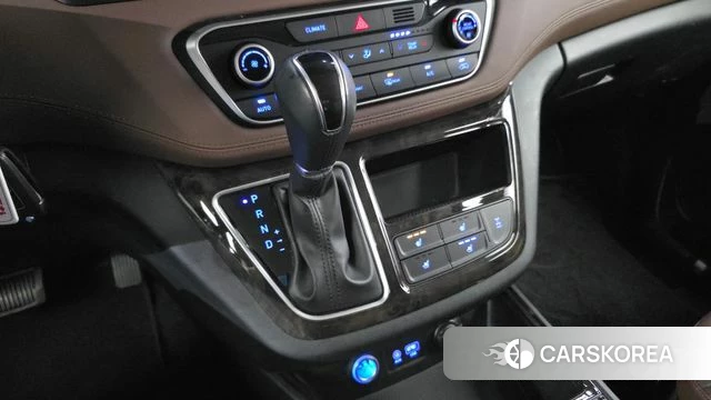 Hyundai The New Grand Starex id 3954862 из Кореи 19