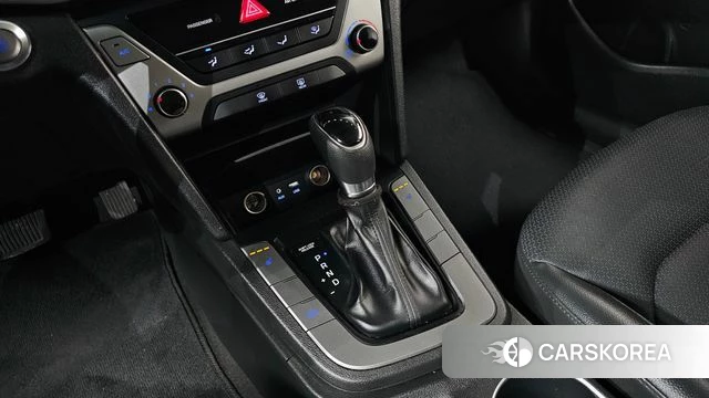 Hyundai Avante AD id 3861842 из Кореи 19