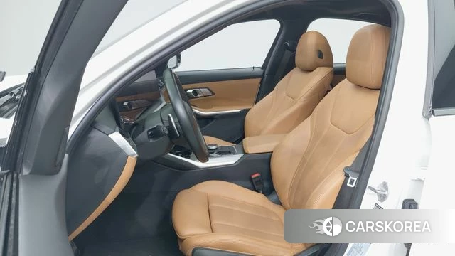 BMW 3 Series (G20) id 3910143 из Кореи 19