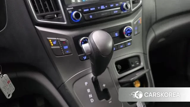 Hyundai The New Grand Starex id 3434535 из Кореи 19