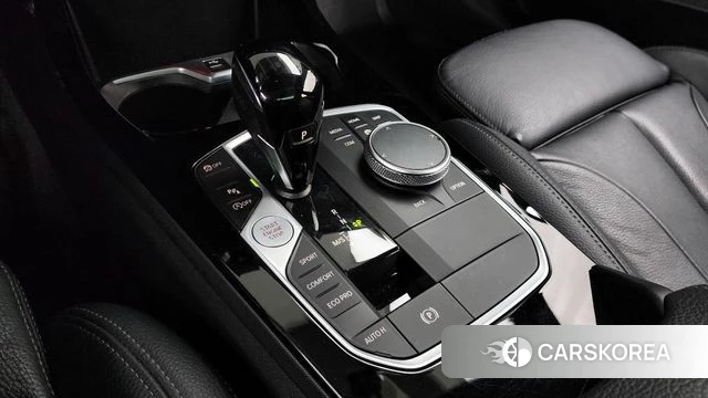 BMW 1 Series (F40) id 3892637 из Кореи 19