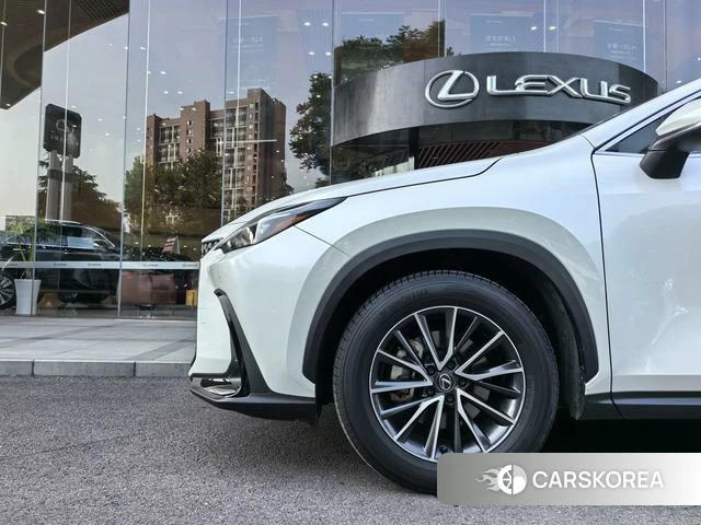 Lexus NX id 4393310 из Китая 16