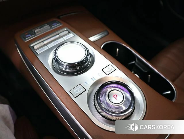 Genesis GV70 id 3898623 из Кореи 19