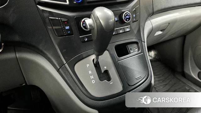 Hyundai The New Grand Starex id 3911841 из Кореи 19