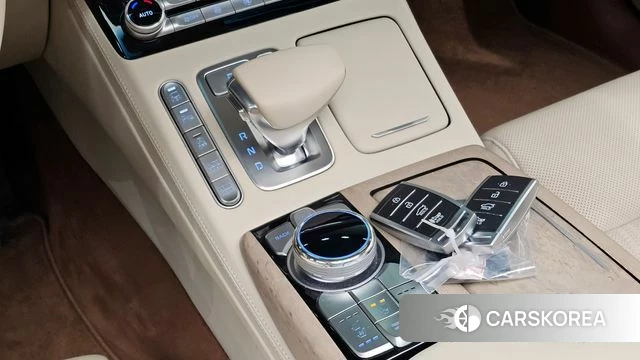 Genesis G90 id 3910925 из Кореи 19