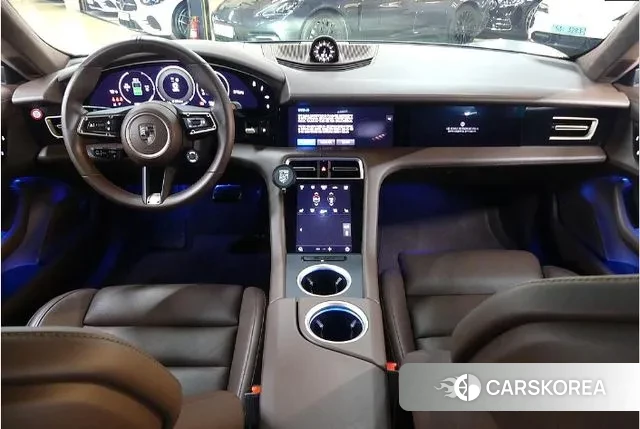 Porsche Taycan id 3745324 из Кореи 19