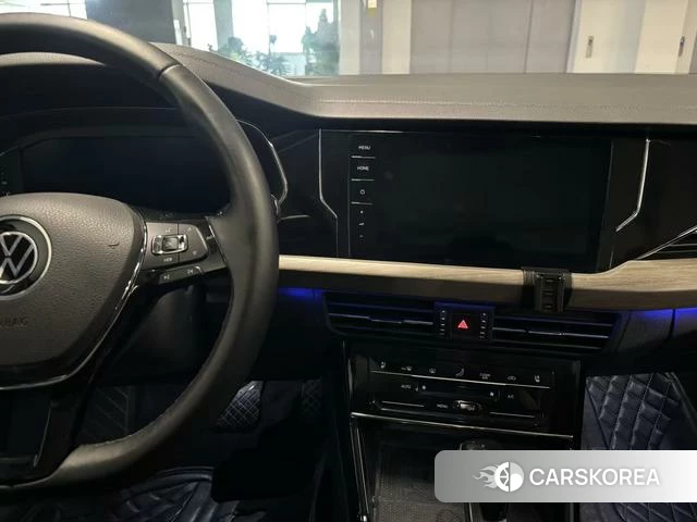 Volkswagen Passat id 4335219 из Китая 18
