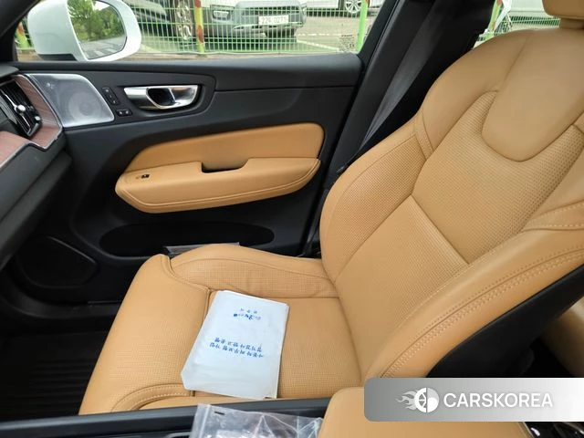 Volvo XC60 second Generation id 4255023 из Кореи 17