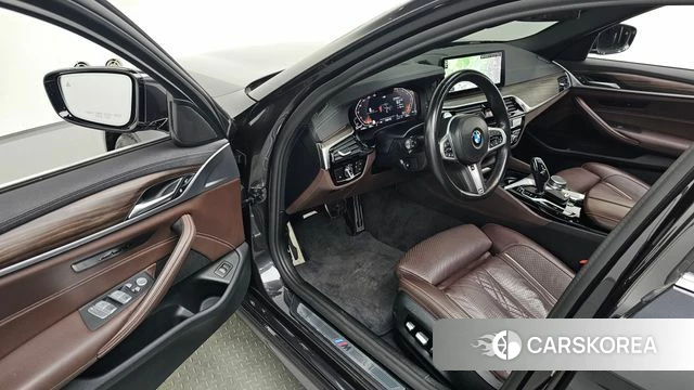 BMW 5 Series (G30) id 4383694 из Кореи 30