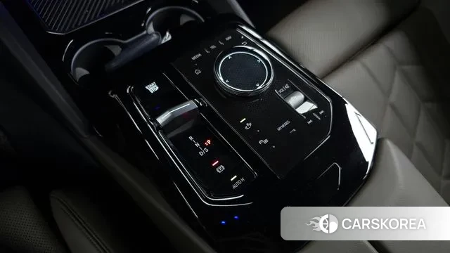 BMW 5 Series (G60) id 3457357 из Кореи 19