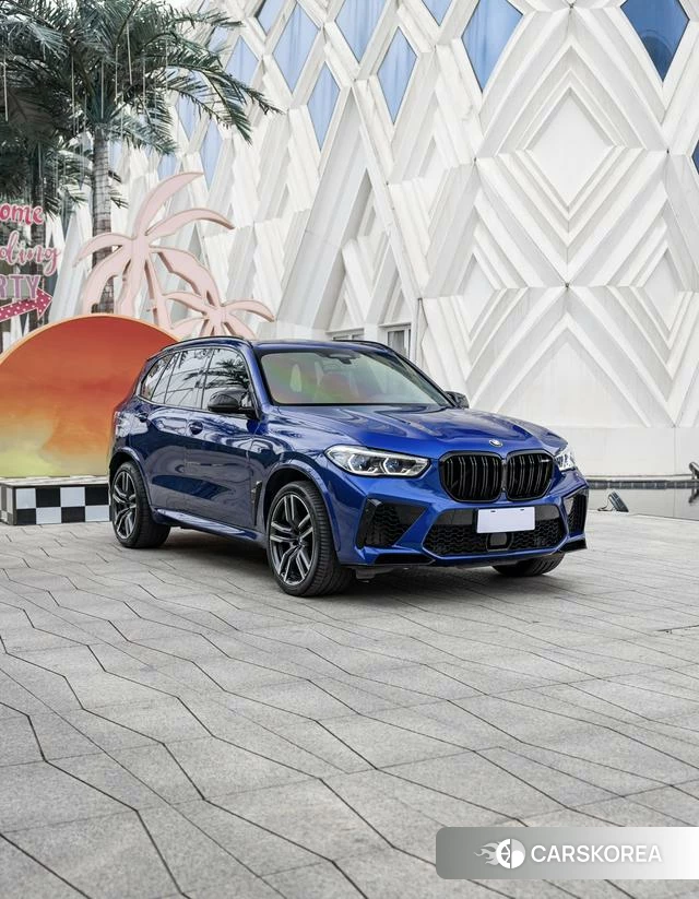 BMW X5 M id 4238646 из Китая 21