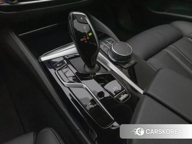 BMW 5 Series (G30) id 3089003 из Кореи 19