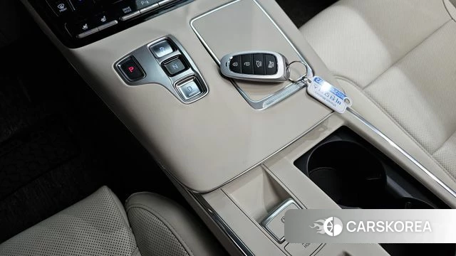Hyundai The New Grandeur IG Hybrid id 3904936 из Кореи 19