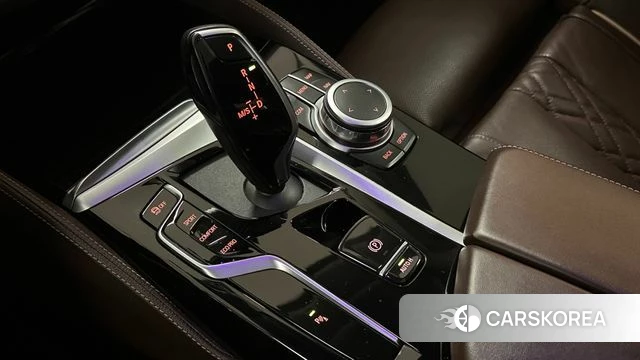 BMW 5 Series (G30) id 3941250 из Кореи 19