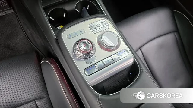 Genesis G90 (RS4) id 2998011 из Кореи 19