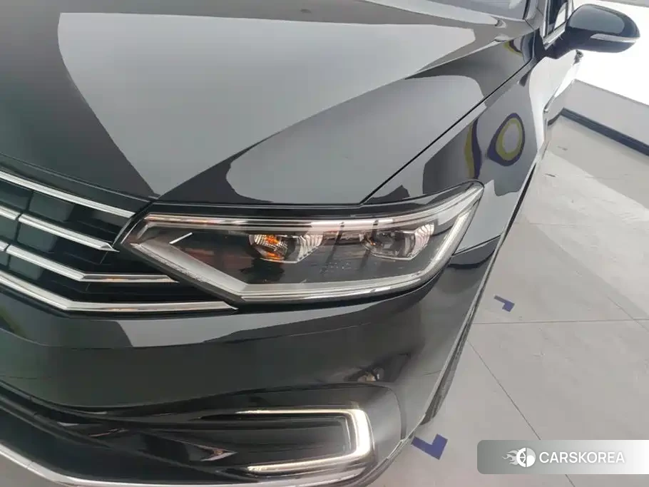 Volkswagen Magotan id 4644638 из Китая 15