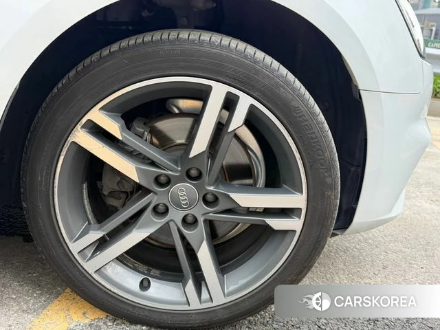 Audi A4 (B9) id 4637725 из Кореи 10