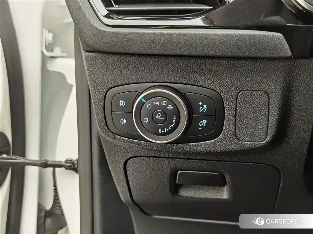 Ford Fox id 4565210 из Китая 23