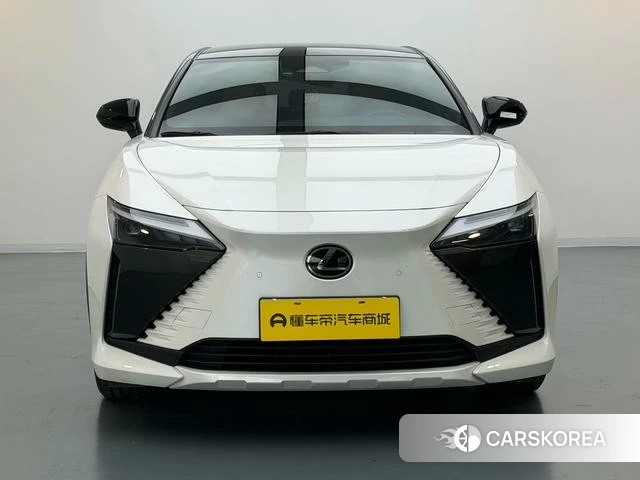 Lexus RZ id 4259766 из Китая 19