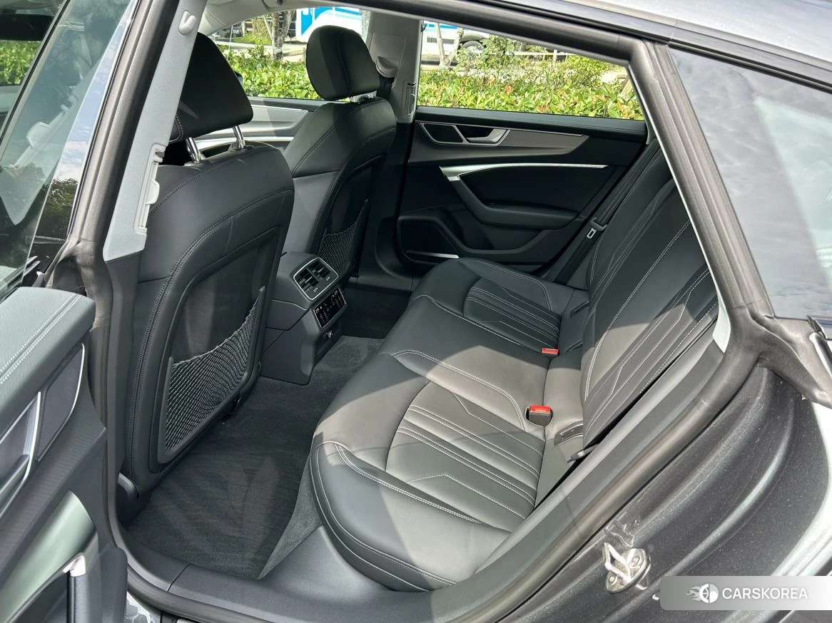 Audi A7 id 4514904 из Китая 12