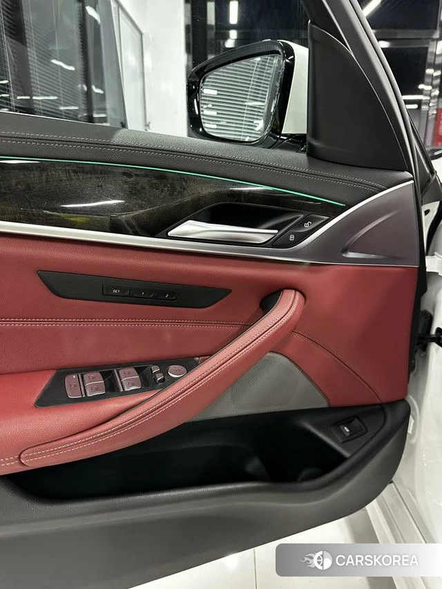 BMW 5 series id 4275688 из Китая 11