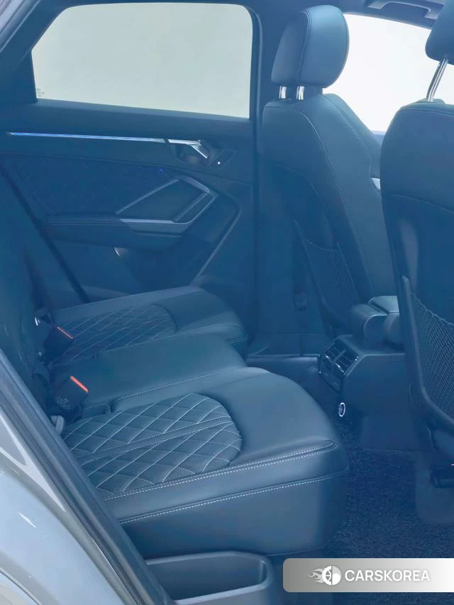 Audi Q3 Sportback id 4261510 из Китая 18