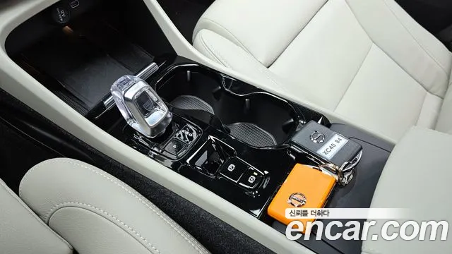 Volvo XC40 id 2653201 из Кореи 19