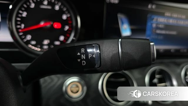 Mercedes-Benz E-Class W213 id 4536861 из Кореи 30