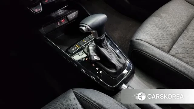 Kia Stonic id 3722784 из Кореи 19