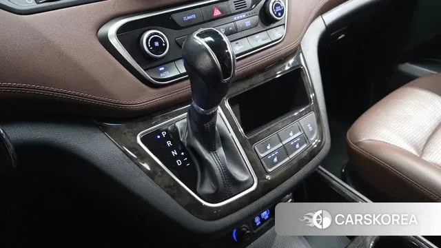 Hyundai The New Grand Starex id 3024627 из Кореи 19