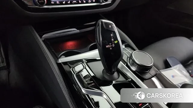 BMW 5 Series (G30) id 3416197 из Кореи 19