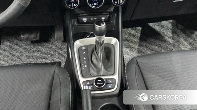 Hyundai Venue id 4523186 из Кореи 29