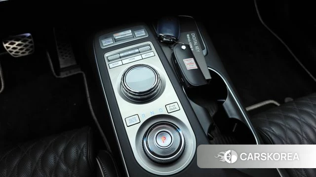 Genesis GV70 id 4753780 из Кореи 35