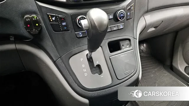 Hyundai The New Grand Starex id 3413219 из Кореи 19