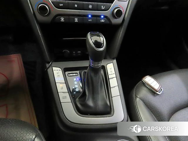 Hyundai Avante AD id 3982228 из Кореи 19