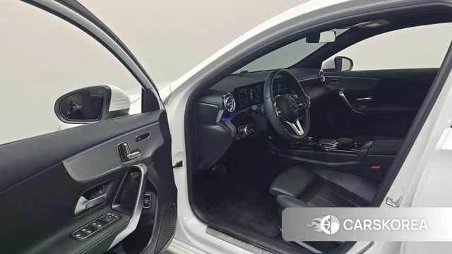 Mercedes-Benz A-Class W177 id 4671868 из Кореи 29