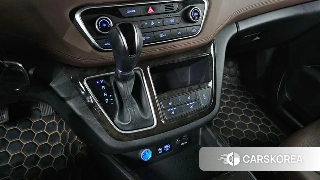 Hyundai The New Grand Starex id 4894914 из Кореи 31