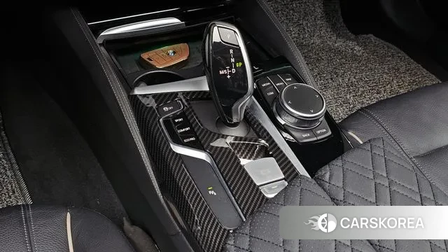 BMW 5 Series (G30) id 3319238 из Кореи 19