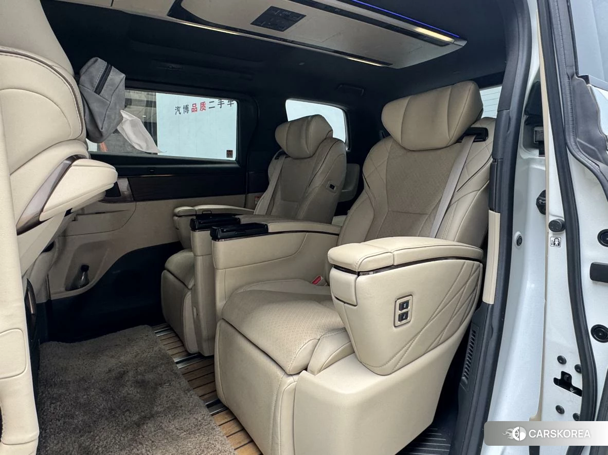 Toyota Elfa id 4452858 из Китая 9
