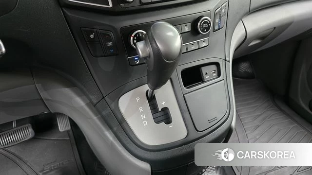 Hyundai The New Grand Starex id 4678031 из Кореи 19