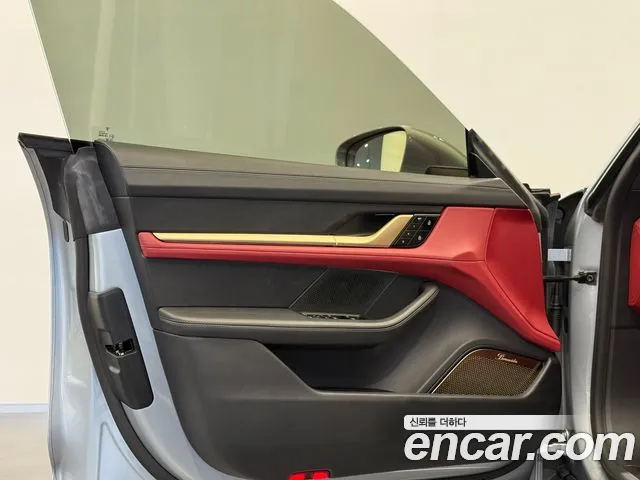 Porsche Taycan id 2507668 из Кореи 18