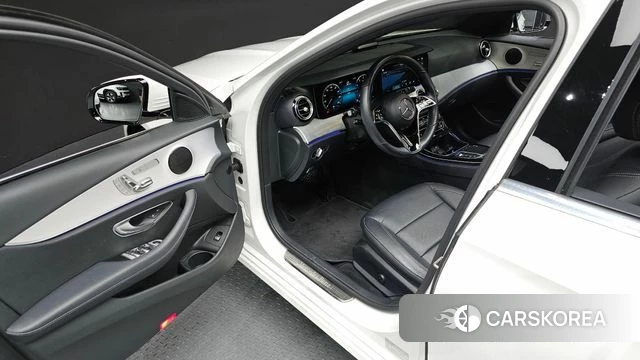 Mercedes-Benz E-Class W213 id 4519370 из Кореи 30