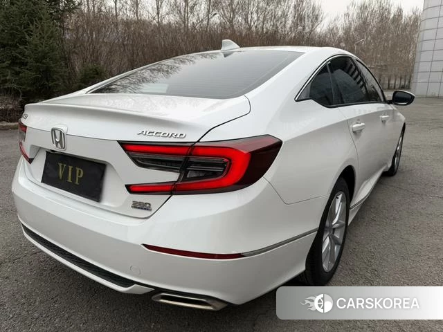 Honda Accord id 4218716 из Китая 13
