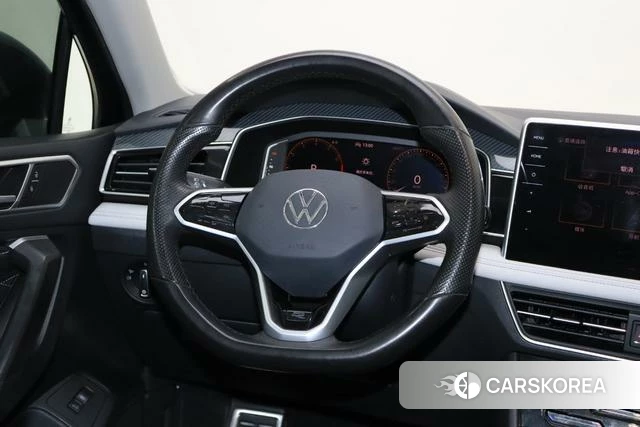 Volkswagen Tiguan L id 4392316 из Китая 19